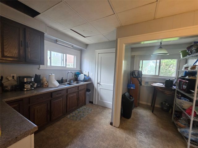 19 E 30TH Street, Erie, PA 16504