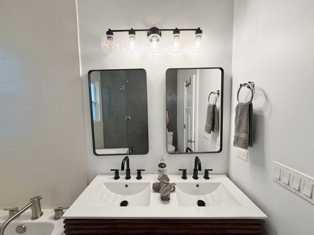 1419 N Paulina Street, Chicago, IL 60622