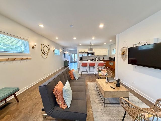 1419 N Paulina Street, Chicago, IL 60622
