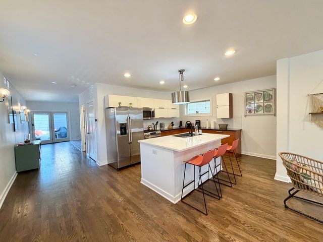 1419 N Paulina Street, Chicago, IL 60622