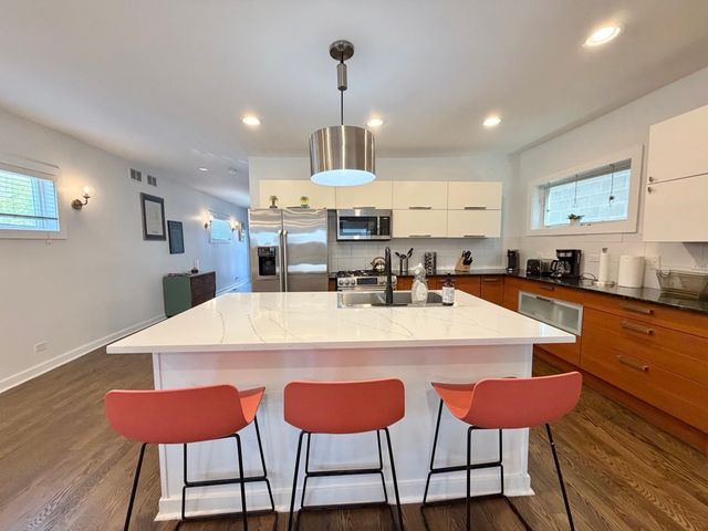 1419 N Paulina Street, Chicago, IL 60622