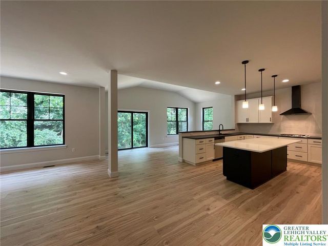 Hottle Road, Springfield Twp, PA 18036