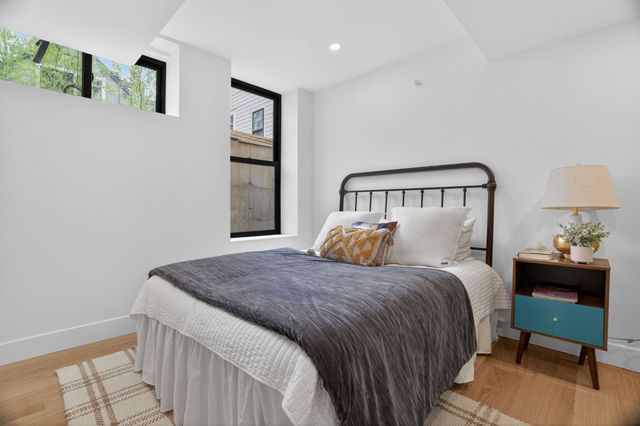 22 Spring Hill Terrace 22, Somerville, MA 02143