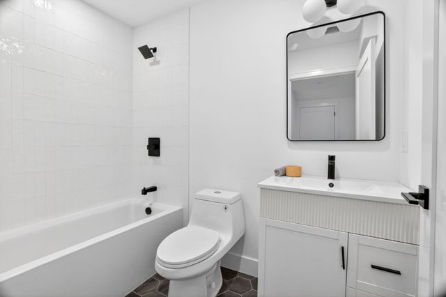 22 Spring Hill Terrace 22, Somerville, MA 02143