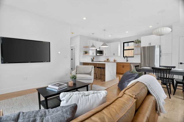 22 Spring Hill Terrace 22, Somerville, MA 02143