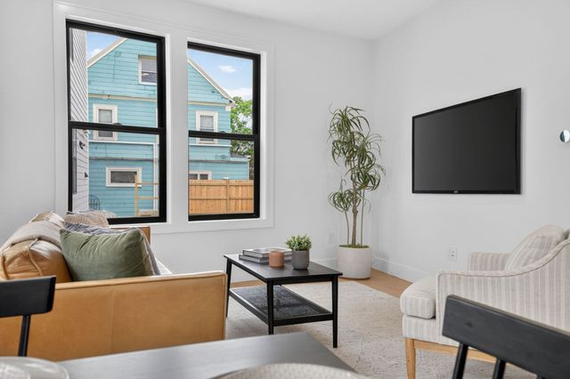 22 Spring Hill Terrace 22, Somerville, MA 02143