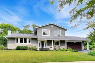 3505 Winston Drive, Hoffman Estates, IL 60192