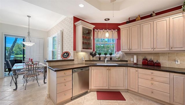 5255 BOUCHARD CIRCLE 102, Sarasota, FL 34238