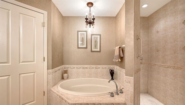 5255 BOUCHARD CIRCLE 102, Sarasota, FL 34238