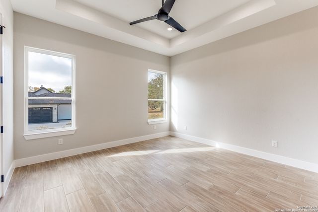 113 Pioneer Trail, Adkins, TX 78101