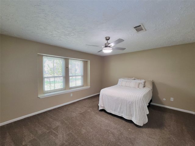 9111 New Forest Road, Spring, TX 77379