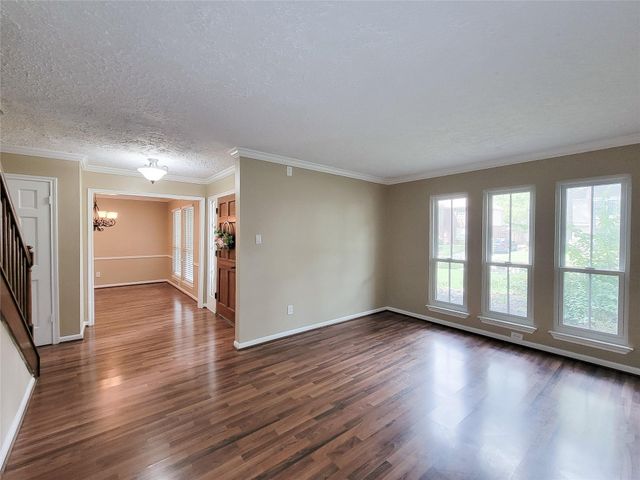 9111 New Forest Road, Spring, TX 77379