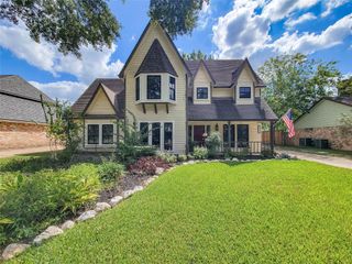 9111 New Forest Road, Spring, TX 77379