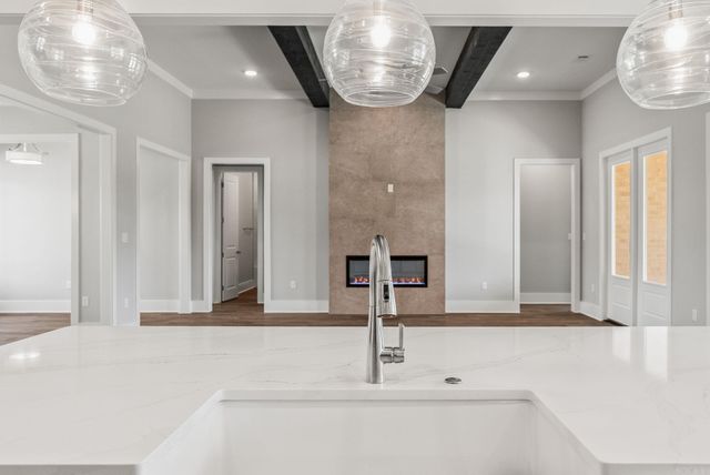 514 Corondelet Lane, Maumelle, AR 72113