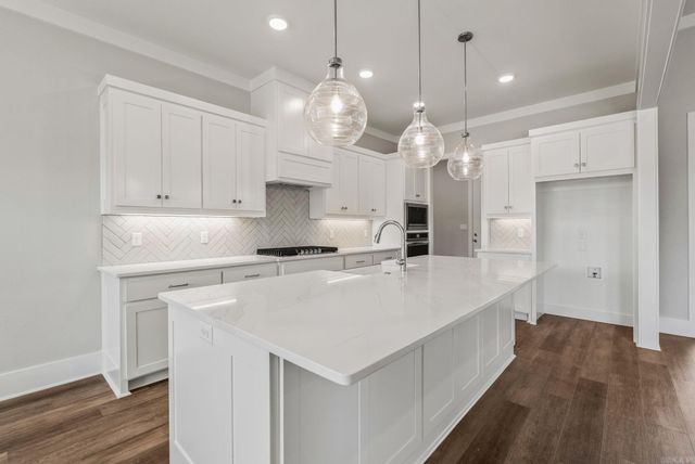 514 Corondelet Lane, Maumelle, AR 72113