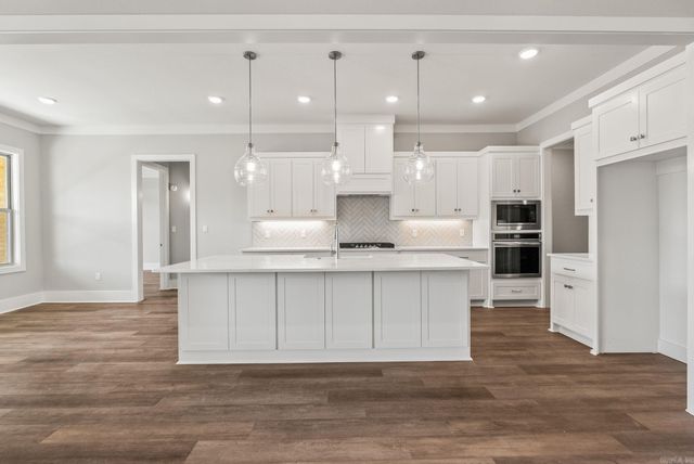 514 Corondelet Lane, Maumelle, AR 72113