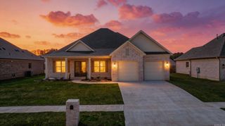 514 Corondelet Lane, Maumelle, AR 72113