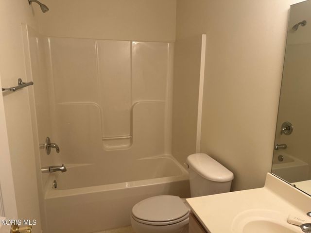 4845 Waterbury Lane, Maumee, OH 43537
