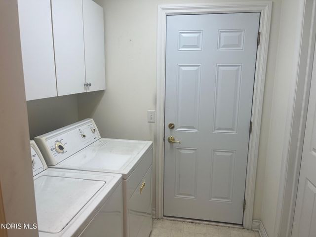 4845 Waterbury Lane, Maumee, OH 43537