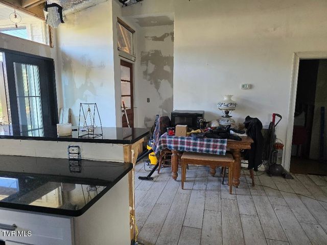 110 East Pine Street, Johnson City, TN 37601
