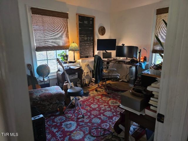 110 East Pine Street, Johnson City, TN 37601