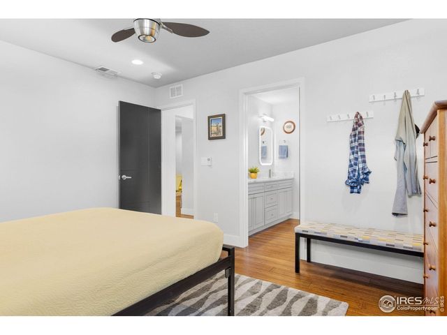 785 Dexter St, Denver, CO 80220