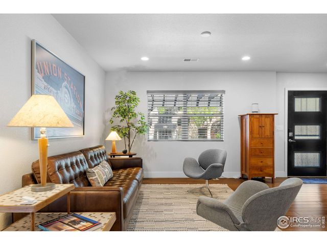 785 Dexter St, Denver, CO 80220