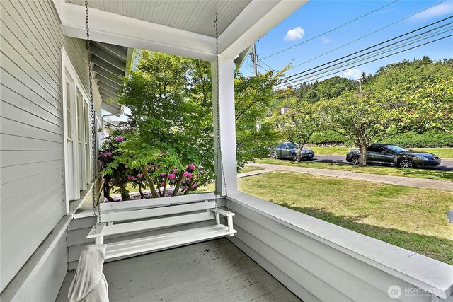 245 SE Washington Avenue, Chehalis, WA 98532