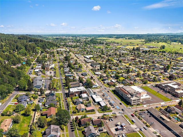 245 SE Washington Avenue, Chehalis, WA 98532
