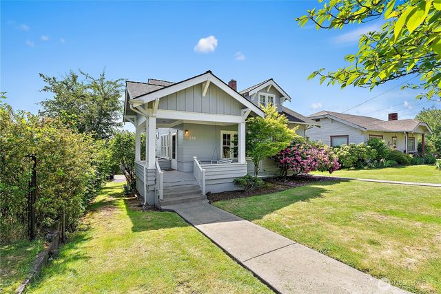 245 SE Washington Avenue, Chehalis, WA 98532