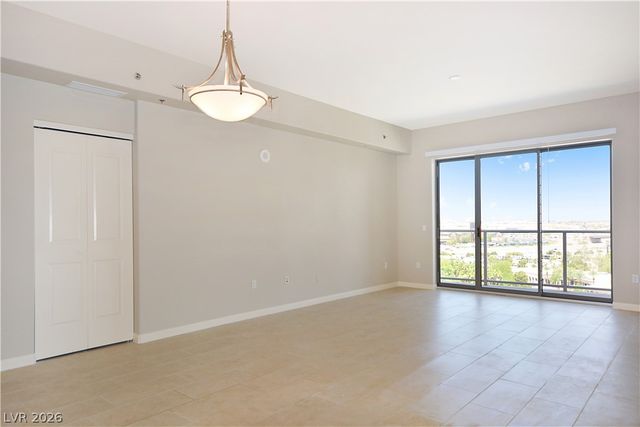 8255 Las Vegas Boulevard 1120, Las Vegas, NV 89123