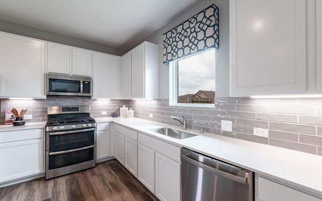 411 French Lavender Lane, Crosby, TX 77532