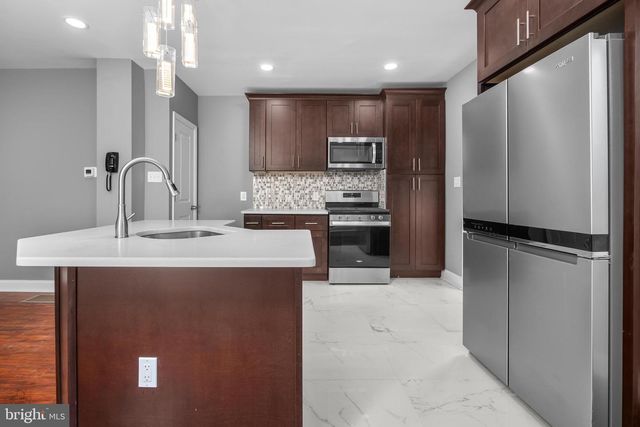 558 E LOCUST AVE, Philadelphia, PA 19144