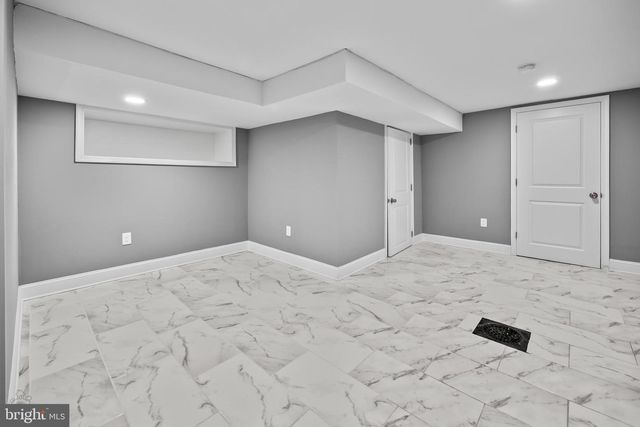 558 E LOCUST AVE, Philadelphia, PA 19144