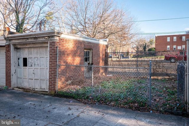 558 E LOCUST AVE, Philadelphia, PA 19144