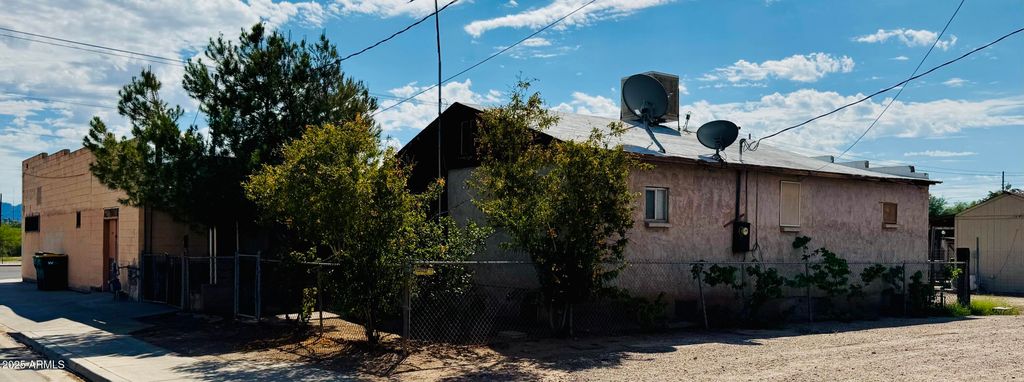 101 W MARTIN LUTHER KING JR Street, Eloy, AZ 85131