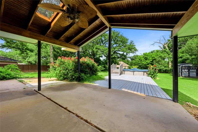 17535 Country Club Drive, Kemp, TX 75143