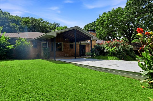 17535 Country Club Drive, Kemp, TX 75143