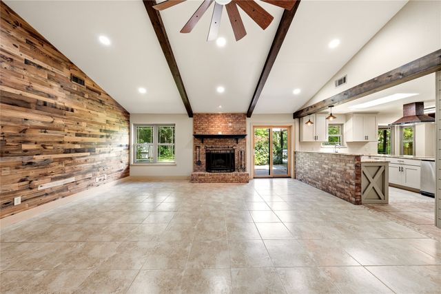 17535 Country Club Drive, Kemp, TX 75143