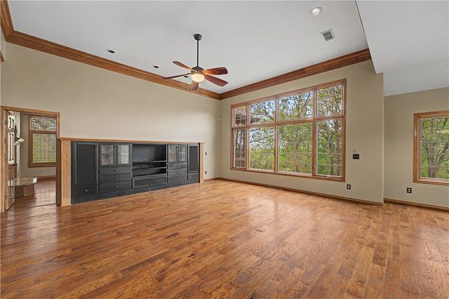 9364 Everest Place, Rogers, AR 72756