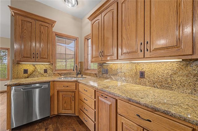 9364 Everest Place, Rogers, AR 72756