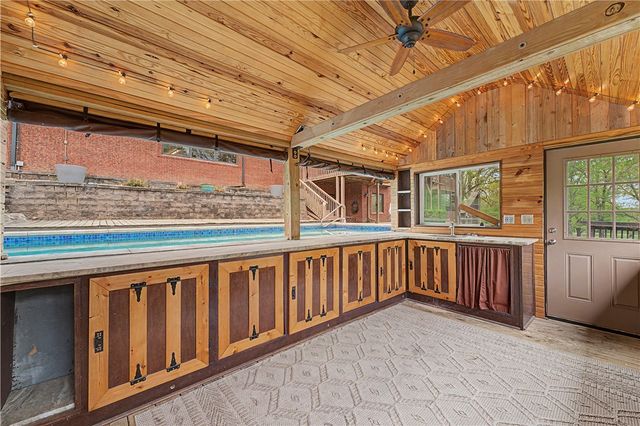9364 Everest Place, Rogers, AR 72756