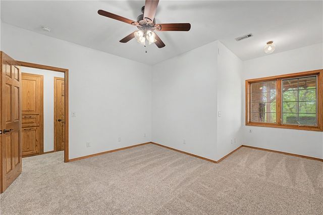 9364 Everest Place, Rogers, AR 72756