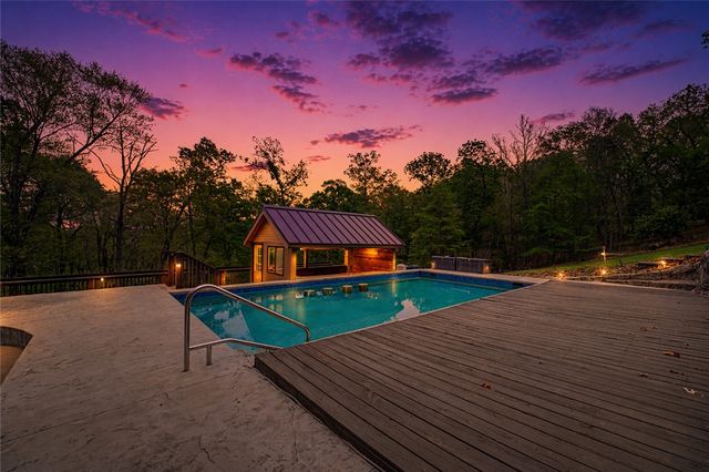 9364 Everest Place, Rogers, AR 72756