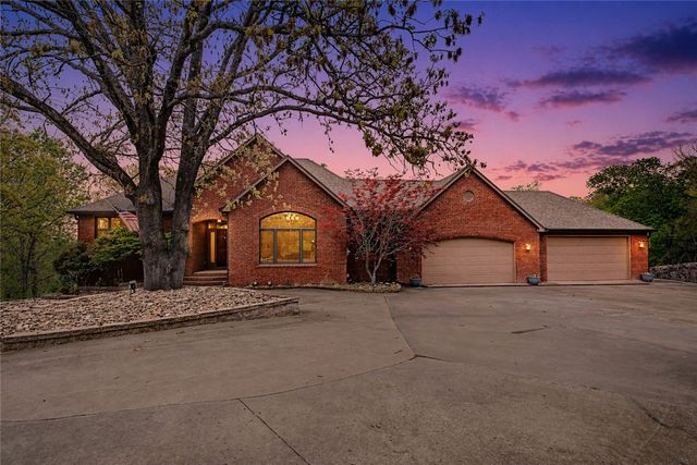 9364 Everest Place, Rogers, AR 72756