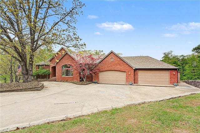 9364 Everest Place, Rogers, AR 72756