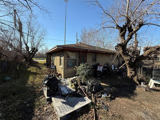 7930 Hershe Street, Houston, TX 77029