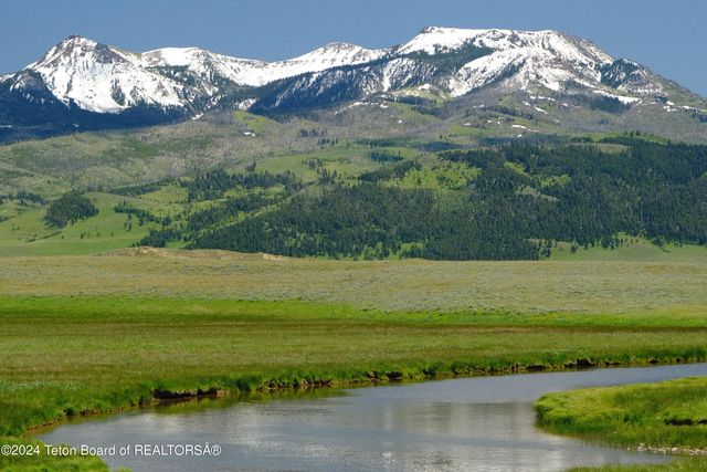 N VALLEY Road, Lima, MT 59739