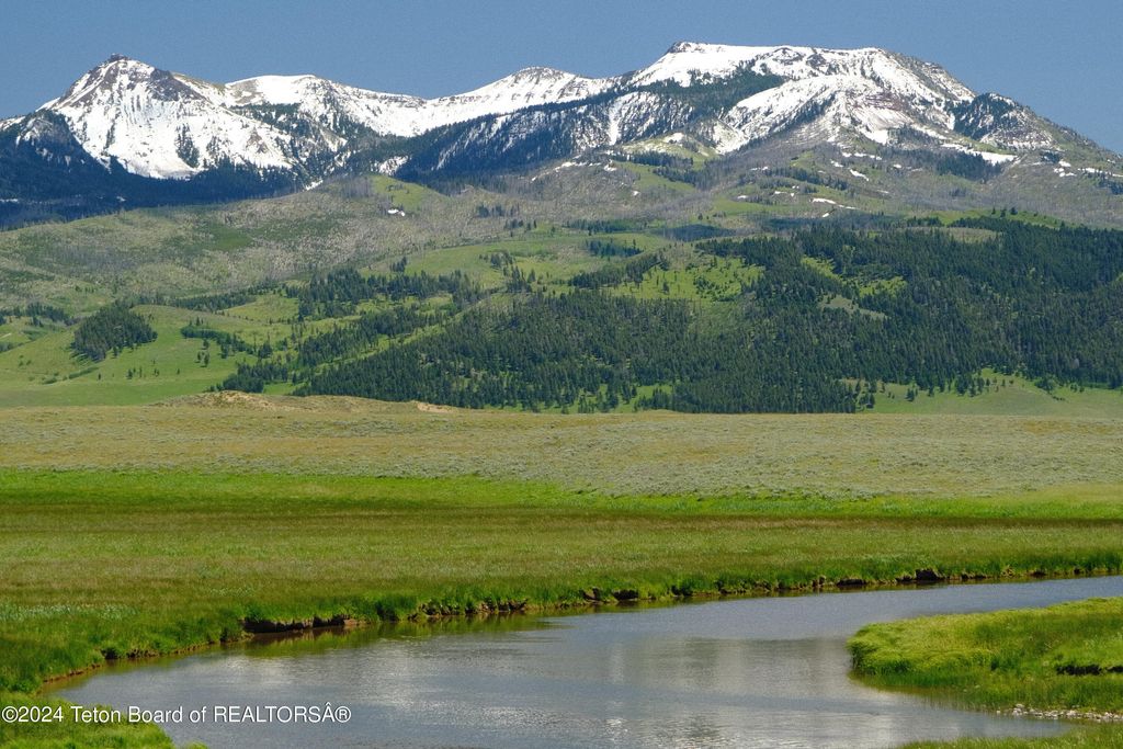 N VALLEY Road, Lima, MT 59739