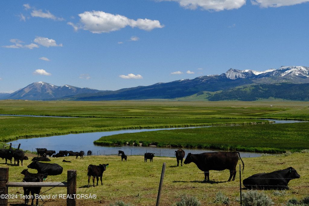 N VALLEY Road, Lima, MT 59739 photo 2